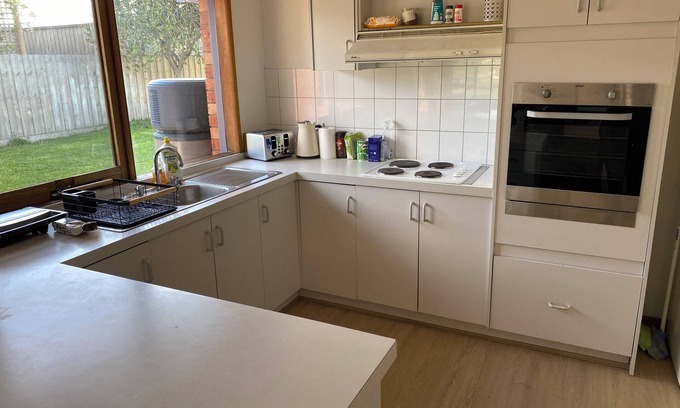 Portland House | LUXURY 4 BED HOME WITH DULUX SPA ,ARCADE , KING BED , BOAT PARKING SLEEPS 10