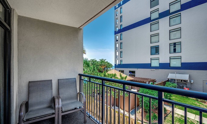Myrtle Beach Condo | Luxury 5 bdrm oceanfront w/huge balcony-by Luxury Beach Rentals