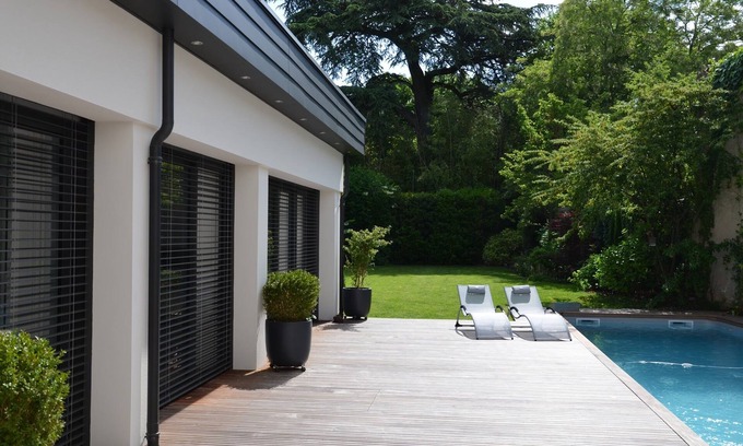 Albi Villa | Luxury 5-Bed Albi Villa: Heated Pool & Gourmet BBQ