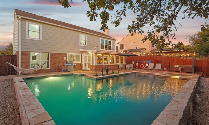 North Richland Hills House | Luxury 5BR Getaway | Pool, Theater & Game Room