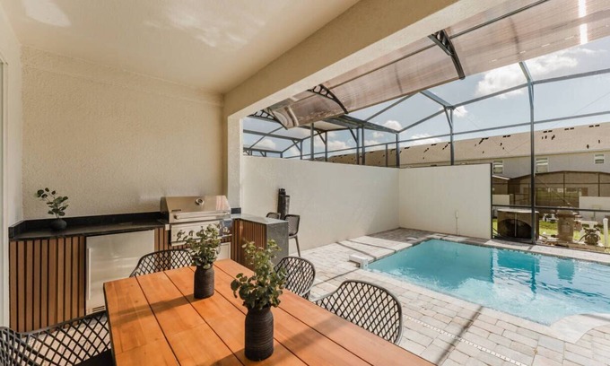 Florida Central Atlantic Coast House | Luxury 6BR Home with Pool | Solara Resort