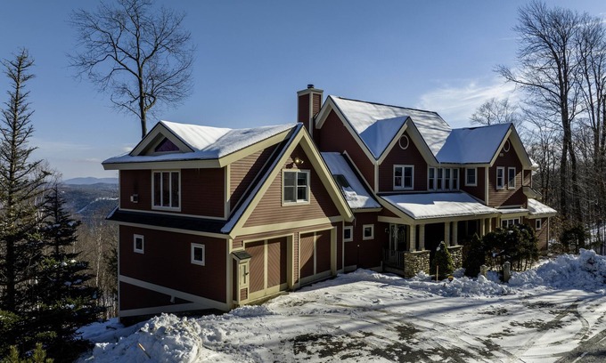 Ludlow House | Luxury 6Br Solitude Village- Indoor Bball Court, Private Tub by RedAwning