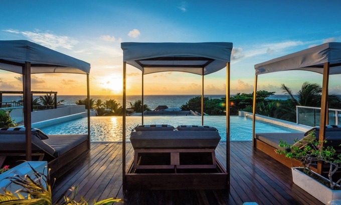 Playacar Fase I Villa | Luxury 8BR Villa Alta Vista Playa del Carmen w/Rooftop Pool in Gated Community