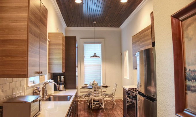 Historic District House | Luxury Antique Gem in Historic Downtown Ocala/WEC/HITS