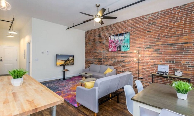 Bangor Apartment | Luxury Apartment in Downtown Bangor.