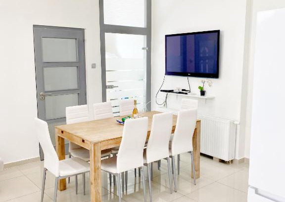 Nepszinhaz negyed Apartment | LUXURY apartment in the centre AC Parking Garden