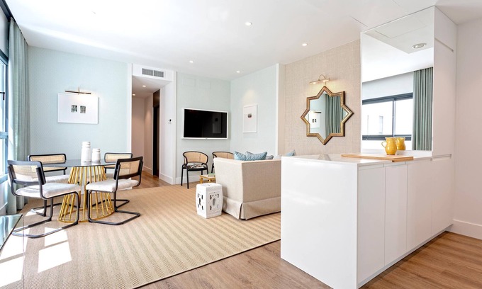 Triana Apartment | Luxury apartment near Torre del Oro. Betis XVI