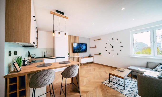 Kosice Old Town Apartment | Luxury Apartment w. City Views in Košice Old Town