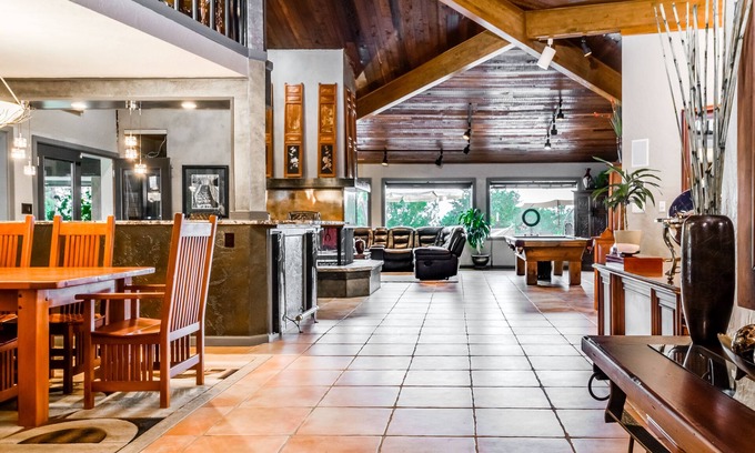 Park Vista House | Luxury At Its Best With Beautiful Pikes Peak Views