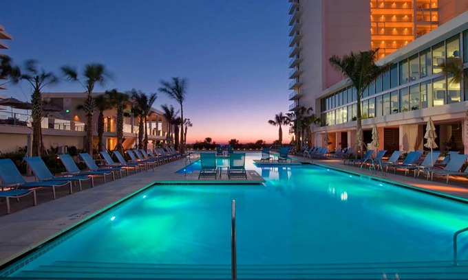 Marco Island Resort | LUXURY BEACHFRONT CRYSTAL SHORES RESORT, 2-BEDROOM VILLA