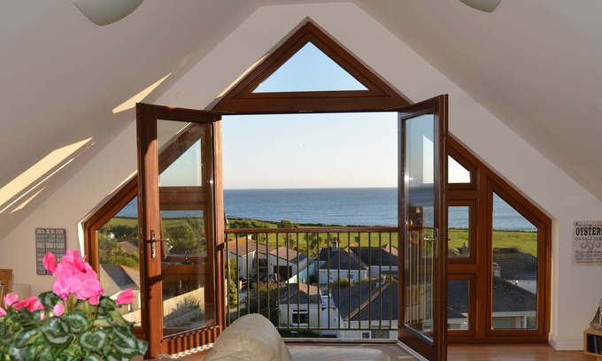 Praa Sands Apartment | Luxury Beachside Penthouse with Stunning Sea Views