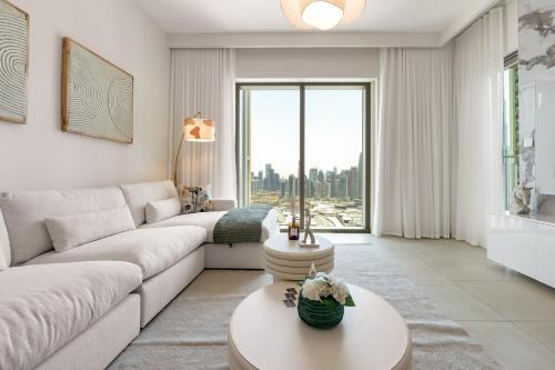 Za'abeel 2 Apartment | Luxury Burj & Fountain View 3 Bedroom Apartment