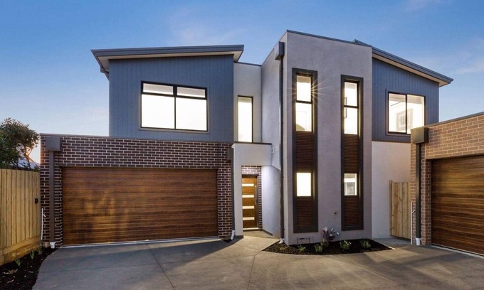 Capel Sound House | Luxury by the Bay - 5 Minute walk away!