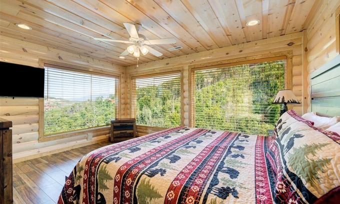 Chalet Village North Cabin | LUXURY CABIN-HEATED POOL-HOT TUB-SAUNA-GREAT VIEWS-BBQ-LOCATION-GREAT REVIEWS