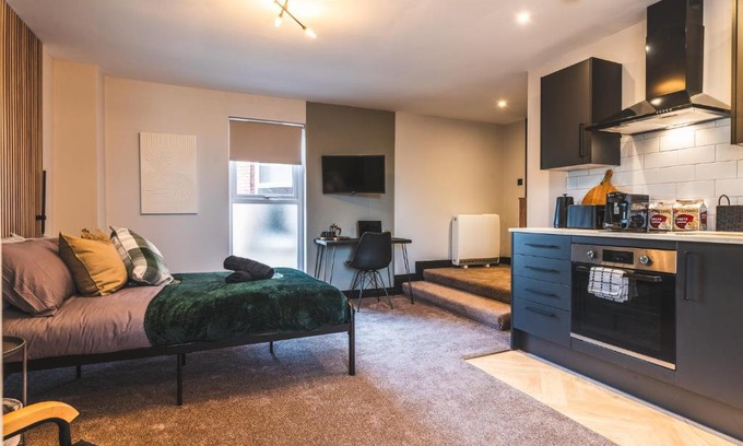 Derby Apartment | Luxury Central Derby Apartment