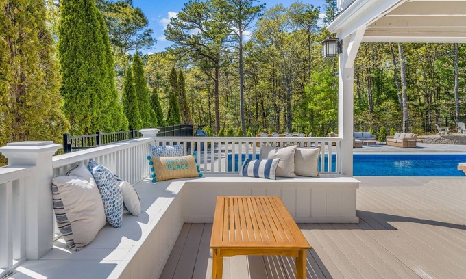 Centerville House | Luxury Coastal Retreat w/Heated Pool! Close to Beaches & Ponds.