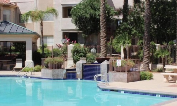 Portofino Apartment | Luxury Condo, Beautiful Amenities, Pool, Hot Tub