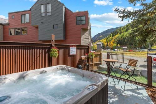 Telluride House | Luxury Condo - Open for Bluegrass