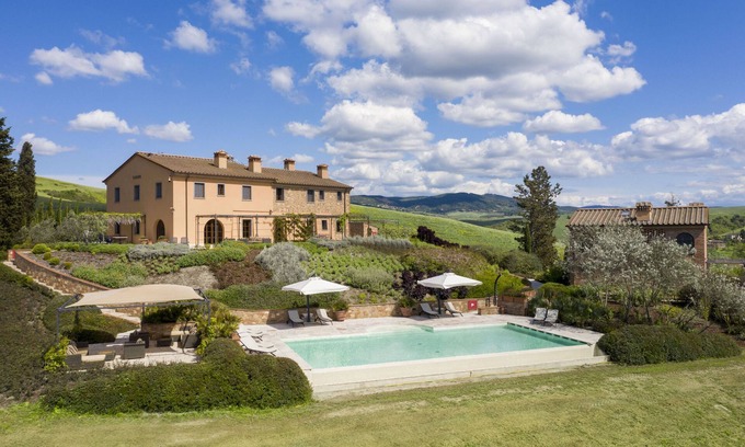 Peccioli House | LUXURY COTTAGE WITH POOL & BREATHTAKING VIEW - NEXT TO A GOLF COURSE (PENDOLINO)