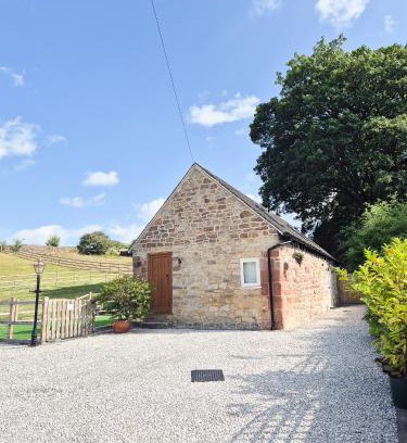 Belper House | Luxury Detached Peak District Stone Barn - Dog Friendly - Rural Walkers Paradise