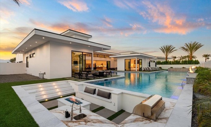 Madison Estates House | Luxury Dream Pool Villa 11