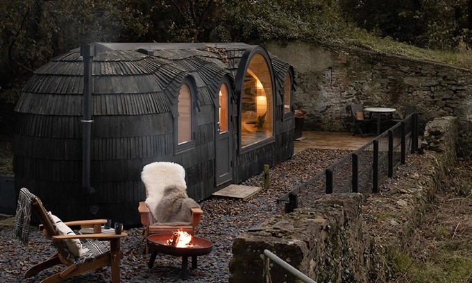 Amlwch Cabin | Luxury Eco Cabin with Sea Views