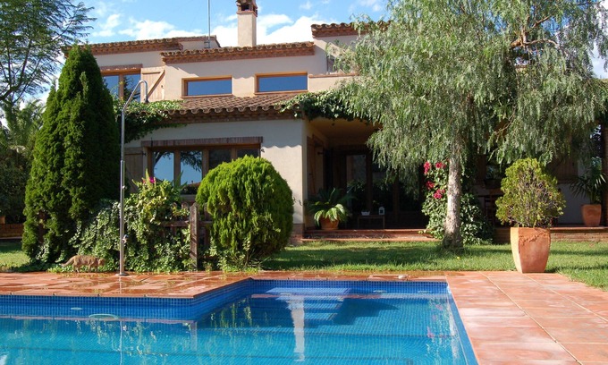 L'Hospitalet de l'Infant Villa | Luxury villa in Hospitalet for 8 or 10 people