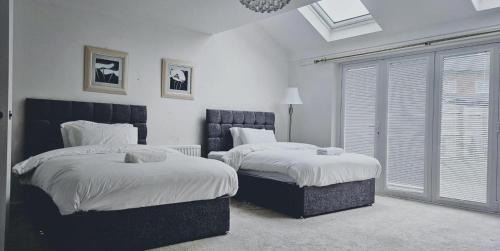 Preston House | Luxury Getaway in Preston with 5 Bedrooms