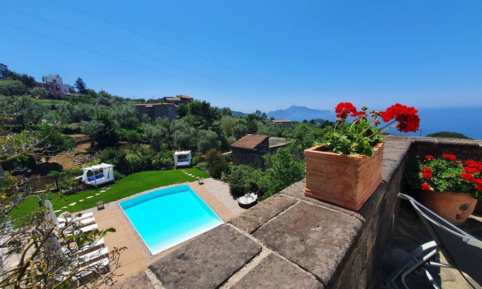 Massa Lubrense Villa | Luxury historical wonderful 5 Master suites Villas with new pool, AC,Garden