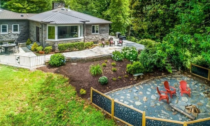Bryson City House | Luxury Home in Downtown Bryson!