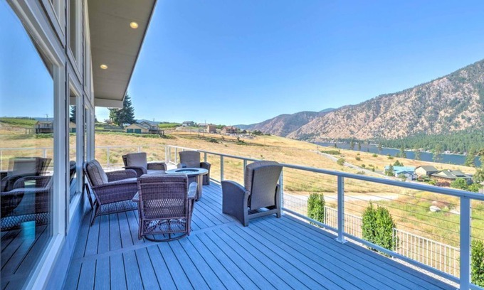 Manson House | Luxury Home In Manson - incredible views- all modern amenities