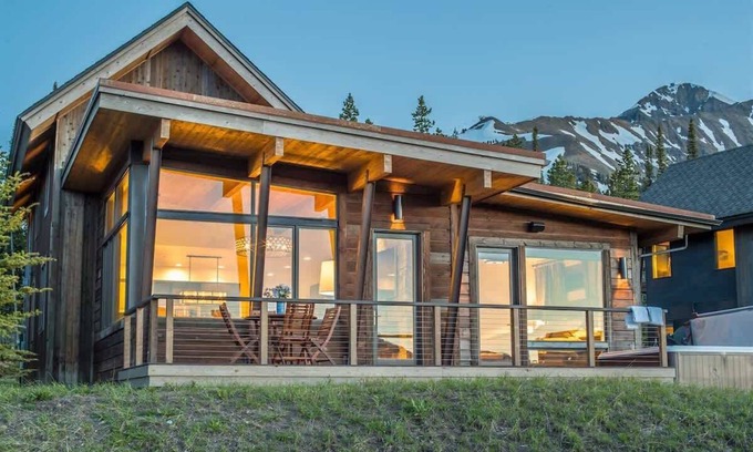 Big Sky Cabin | Luxury Home Moonlight Basin, Excellent Ski Access