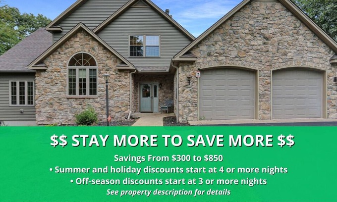 Calvin Cabin | Luxury Home Near Marina at Raystown Lake with Arcade, Fire Pit, Pool Table!