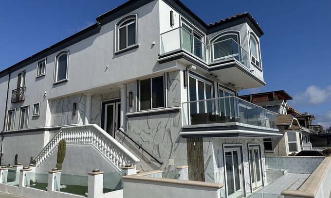 South Redondo House | Luxury home on Hermosa Beach