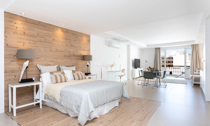 Arrecife Apartment | Luxury loft in the center of Arrecife. Very spacious and bright. Newly renovated!