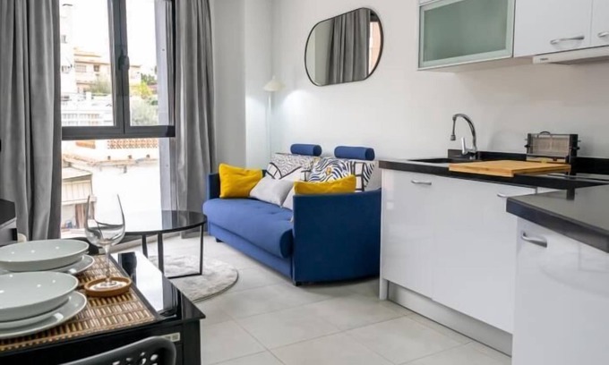 Torremolinos Apartment | Luxury Meets Convenience: Contemporary Apartment in the Heart of Torremolinos