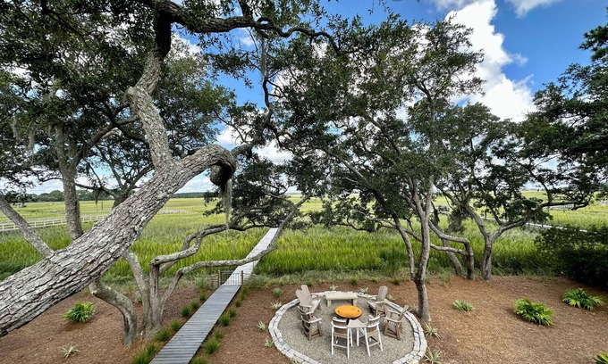 Seabrook Island House | Luxury Newly Remodeled Family Beachhouse Marsh Waterviews New to Market Amenity Cards Included.