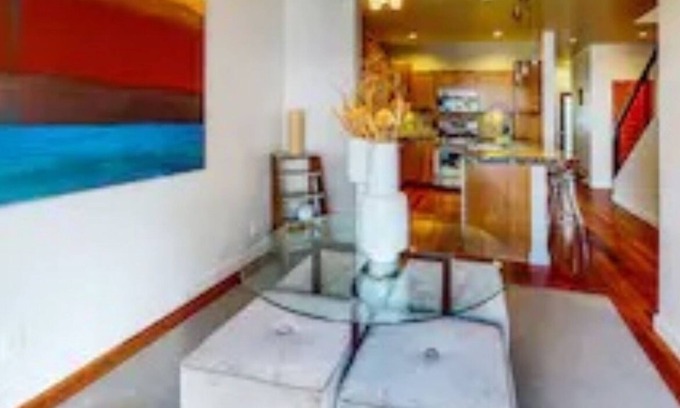 North End House | Luxury Northend Row House IN Boise's desirable HYDE PARK. 1/2mile to downtown.