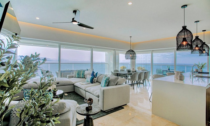 Las Glorias Condo | Luxury Ocean Front 3,000sf 4 BR Condo