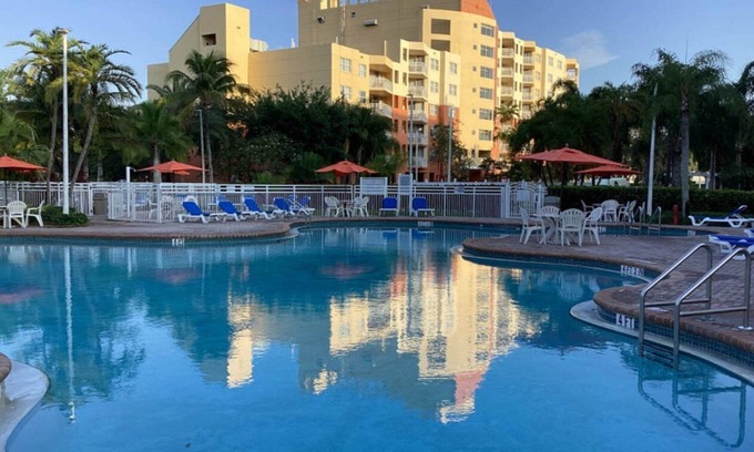 Weston Resort | Luxury one bedroom and one bathroom unit with full amenities