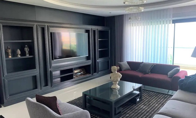 Kargicak Apartment | Luxury penthouse with amazing sea view first rownn