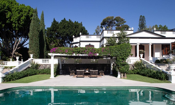 Cuernavaca House | Luxury Private Home in Cuernavaca, close to Tepoztlan. Ideal for family retreat!
