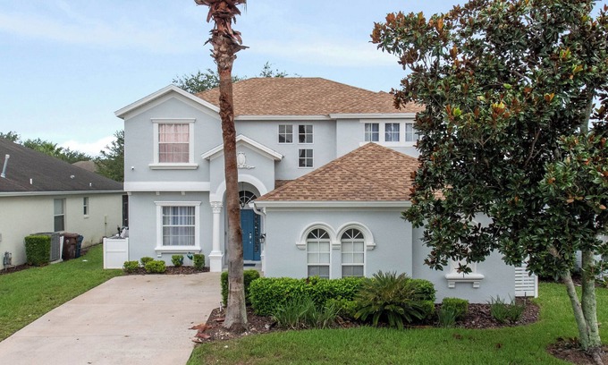Haines City House | Luxury relaxing stay. A brand new remodel villa near Disney and Legoland