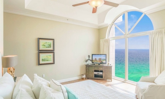 Pensacola Beach Resort | Luxury Resort Penthouse!