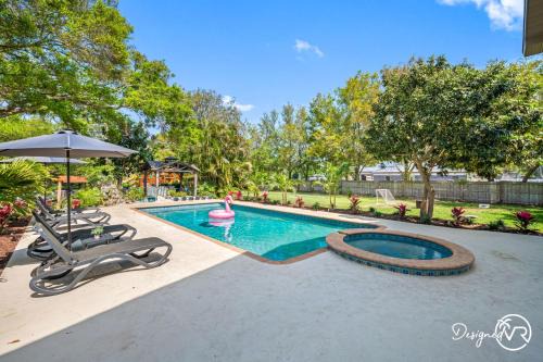 Largo House | Luxury Retreat: Pool Games Basketball More