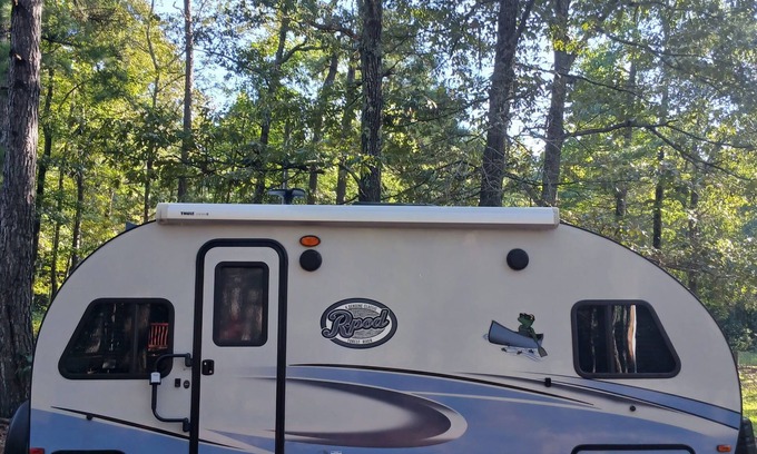 Spring Hill House | Luxury Retreat RV with AC&Heat