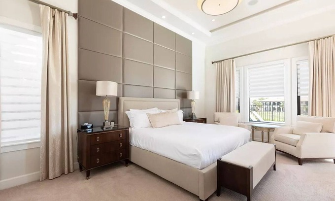 Reunion House | Luxury Reunion Home- Infinity Pool, Spa, Theater, & Arcade- Next To Disney