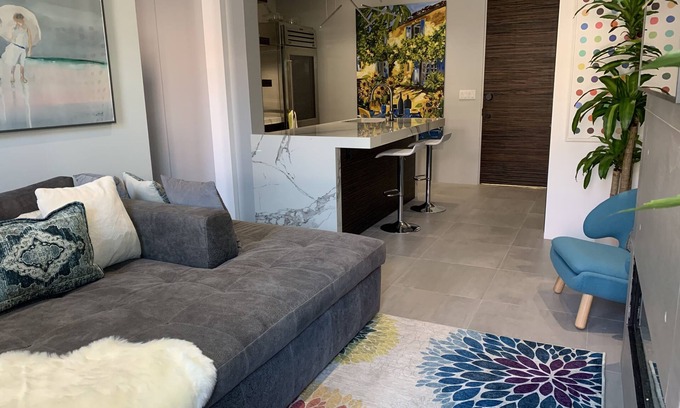 Downtown House | Luxury Ski Townhouse Steps from Aspen Gondola