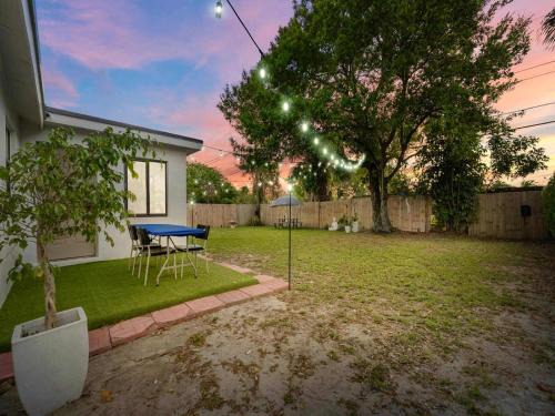 Fort Lauderdale House | Luxury Stay with Filtered Water & Pet-Friendly Fun