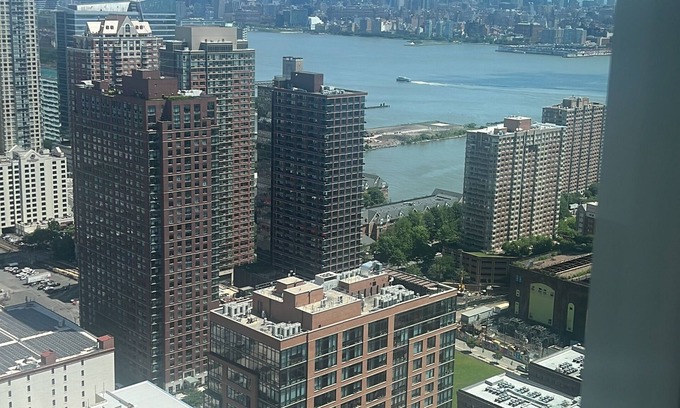 Downtown Jersey City Apartment | Luxury studio apartment with AC, WiFi in fabulous Jersey City downtown 50th fl